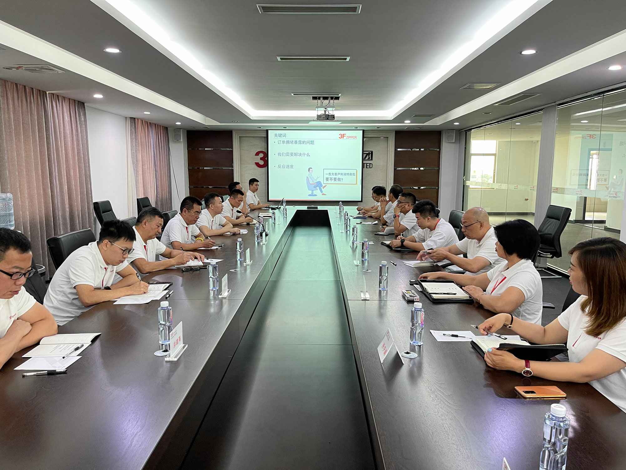 九州体育·九州官方网站-九州体育(中国)召开上半年总结暨下半年计划会议